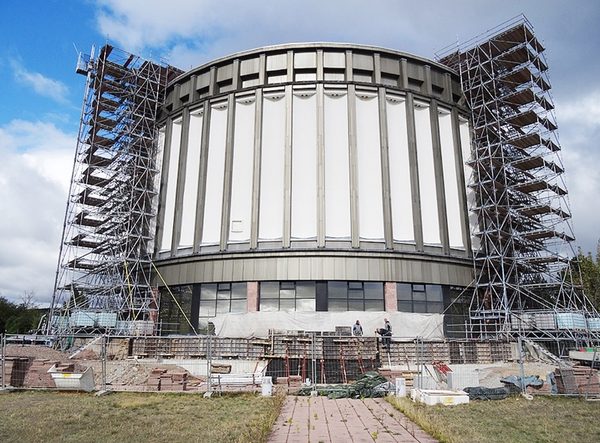 Insgesamt wurden 2870 m³ Arbeits- und Schutzgerüst in Form von zwei freistehenden Gerüsttürmen mit einer Standhöhe von 28 m verbaut News_20170904 geruest.com