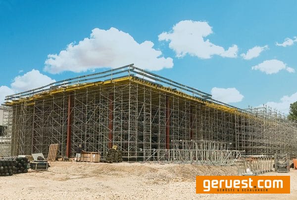 Layher Allround Traggerüsttürme TG 60 liegend vormontiert