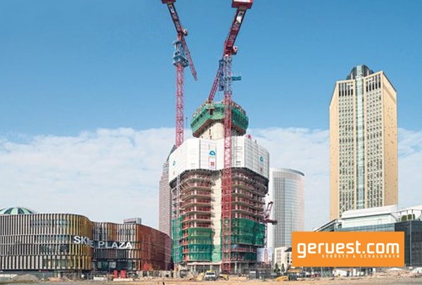 Mit dem 172 m hohen Grand Tower entsteht seit 2016 im Frankfurter Europaviertel Deutschlands höchstes Wohnhochhaus